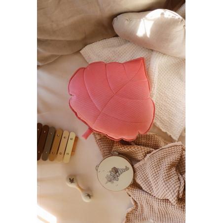 Welwetowa poduszka liść "candy pink"